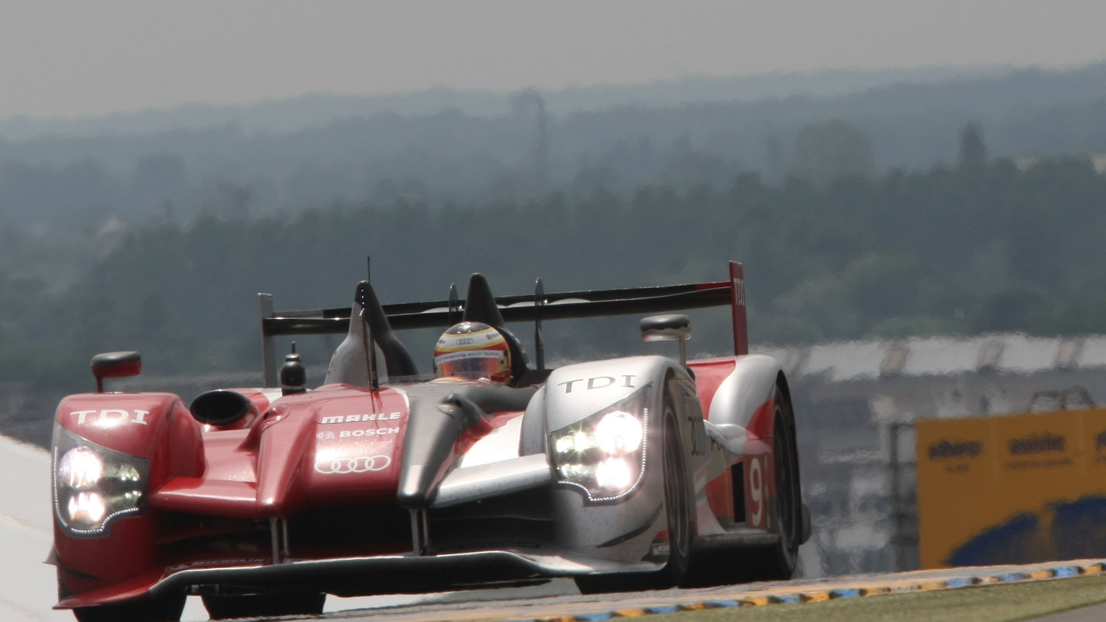 AUDI SPORT NORTH AMERICA, AUDI R15, Mike ROCKENFELLER (GER)Timo BERNHARD (GER)Romain DUMAS (FRA)