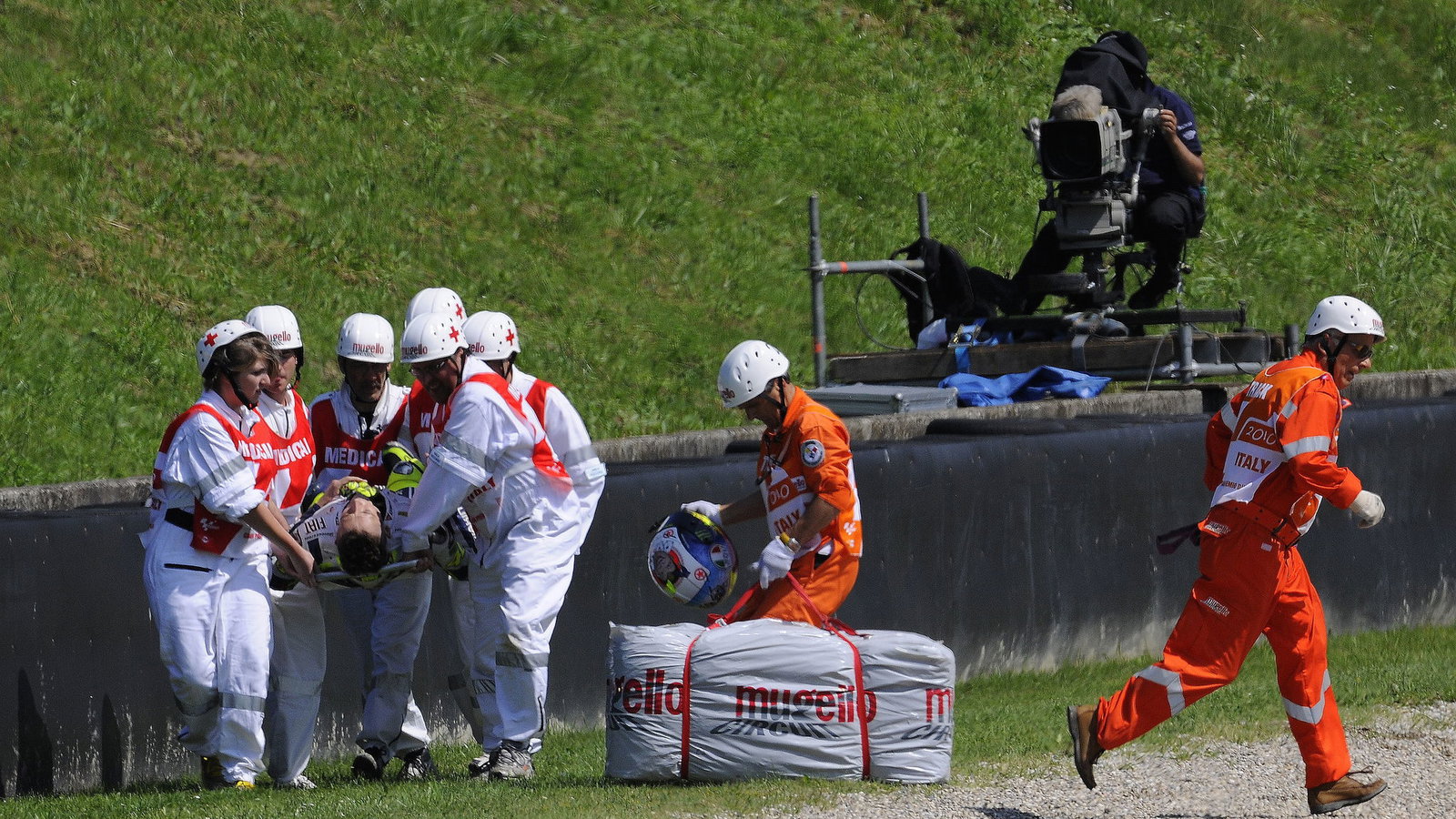 Rossi crash, Itaian MotoGP 2010