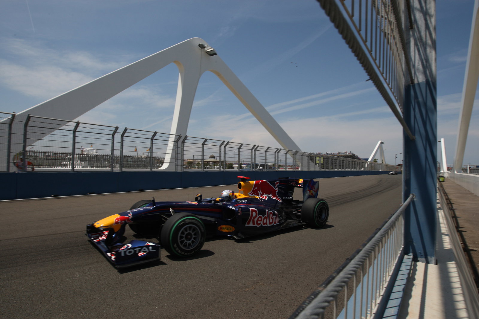 Friday Practice 2, Sebastian Vettel (GER), Red Bull Racing, RB6