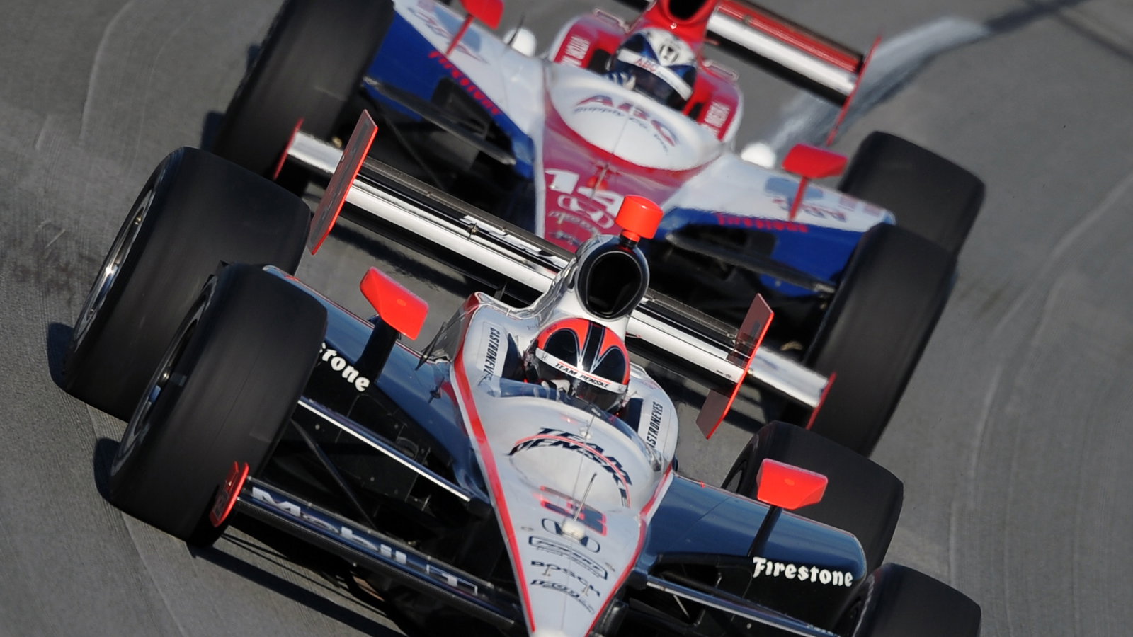 3-4 September, 2010, Sparta, Kentucky USA #3 Team Penske's Helio Castroneves followed by Vitor Meri