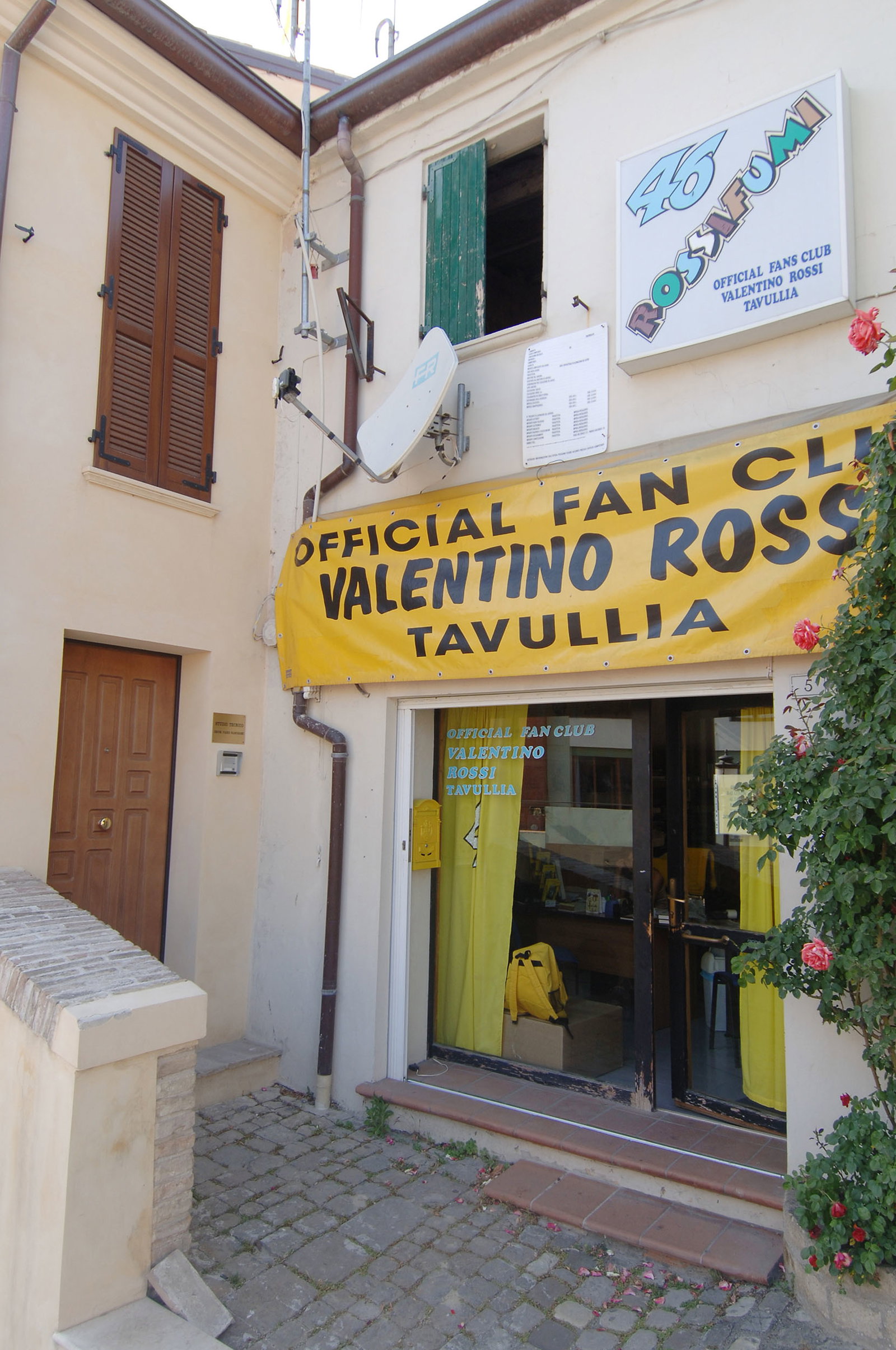Rossi fan club in Tavullia, Italian MotoGP 2005