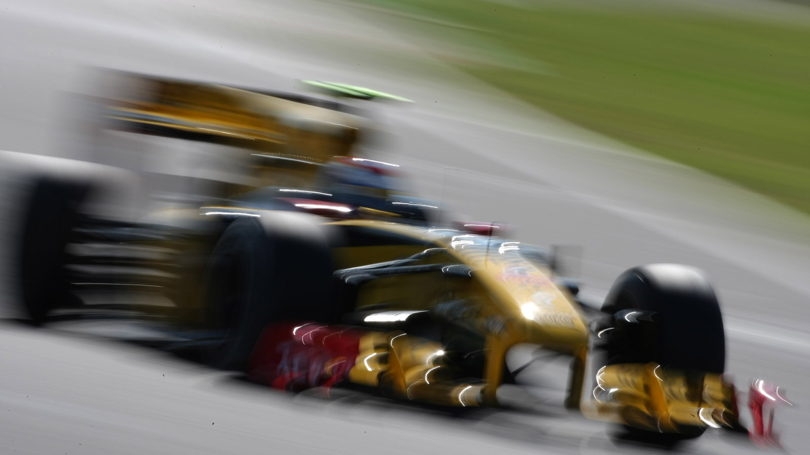 Sunday, Qualifying, Vitaly Petrov (RUS), Renault F1 Team, R30