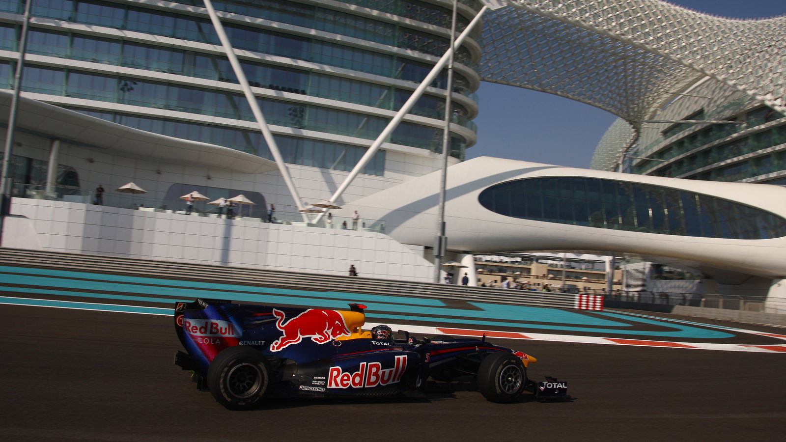 Friday Practice 1, Sebastian Vettel (GER), Red Bull Racing, RB6