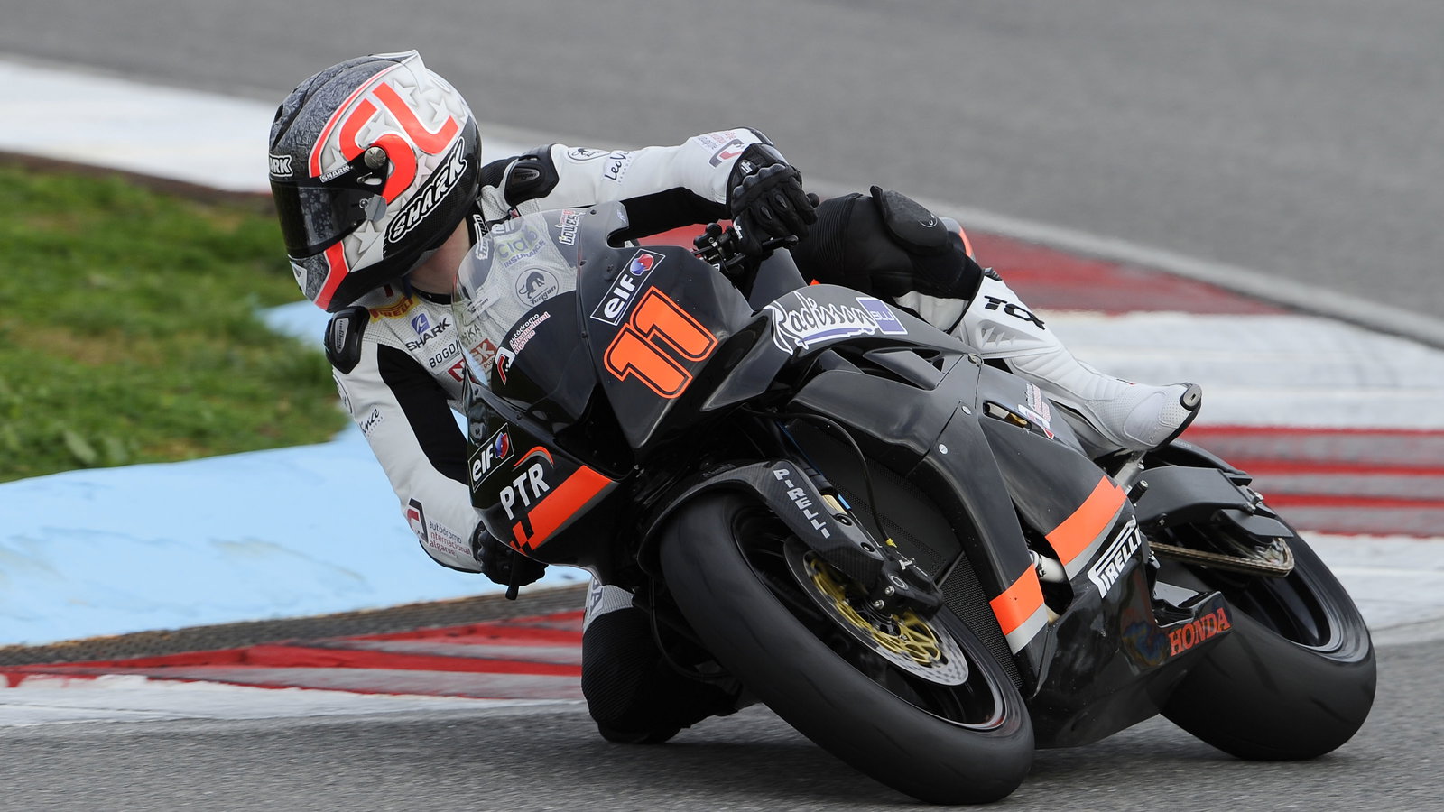 Sam Lowes, Portuguese January WSS Test 2011