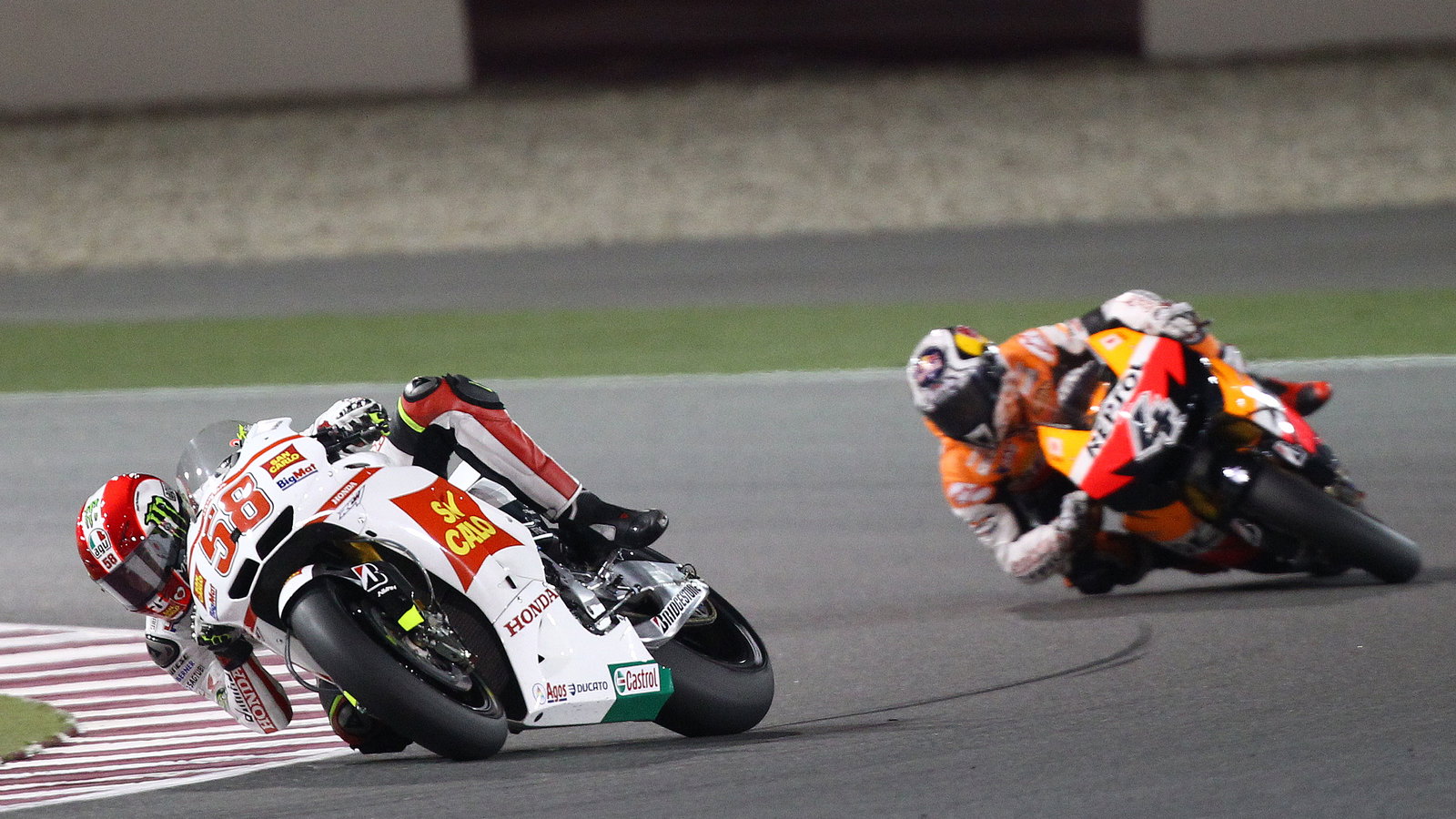Simoncelli slides, Qatar MotoGP 2011