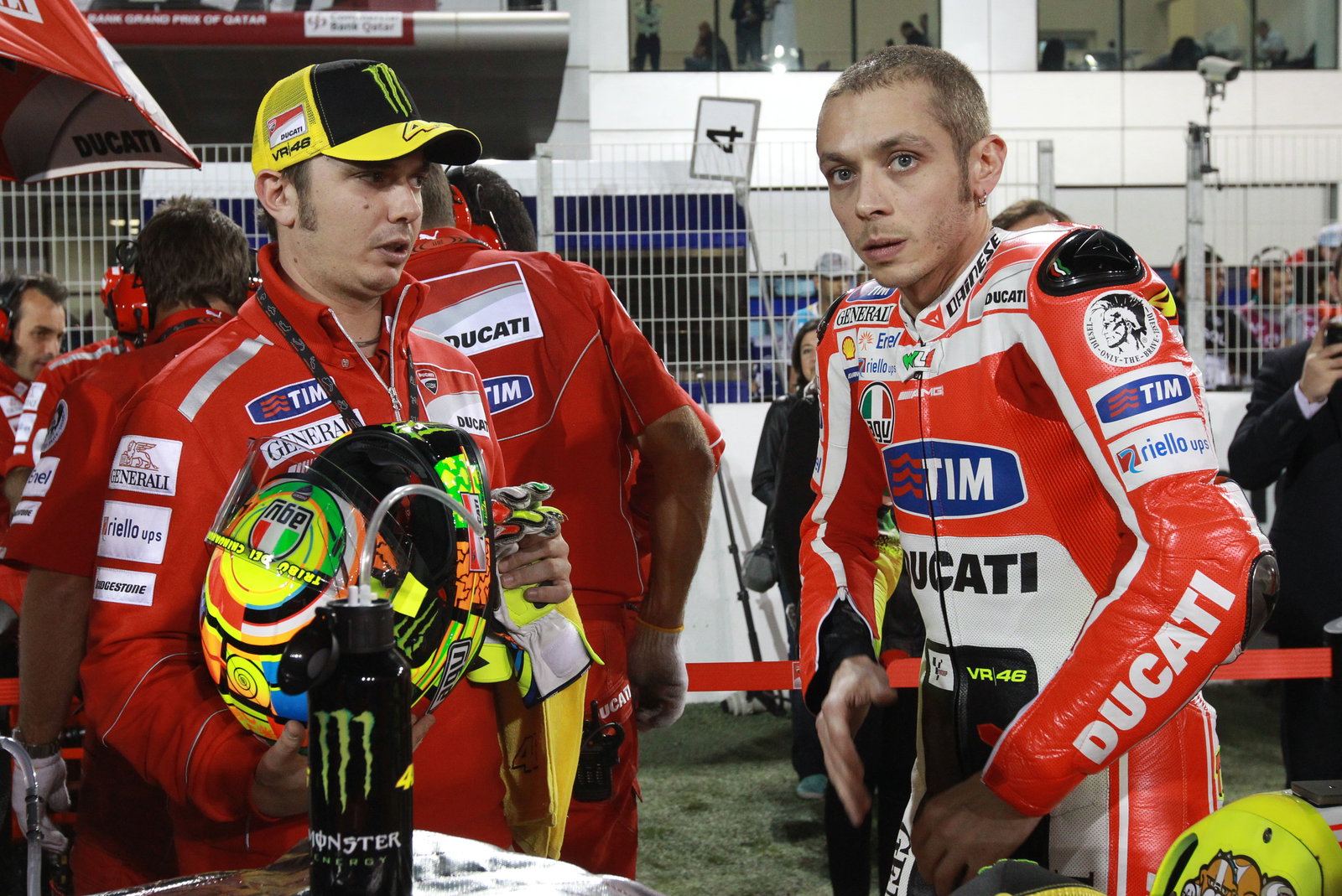 Alessio Salucci and Rossi, Qatar MotoGP 2011