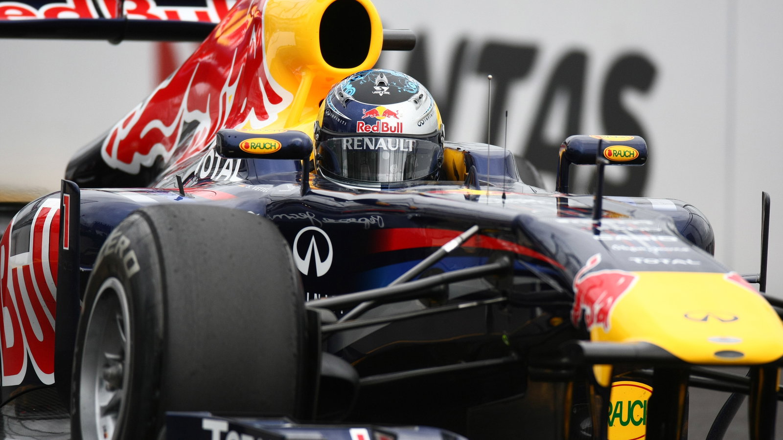 25.03.2011- Friday Practice 1, Sebastian Vettel (GER), Red Bull Racing, RB7