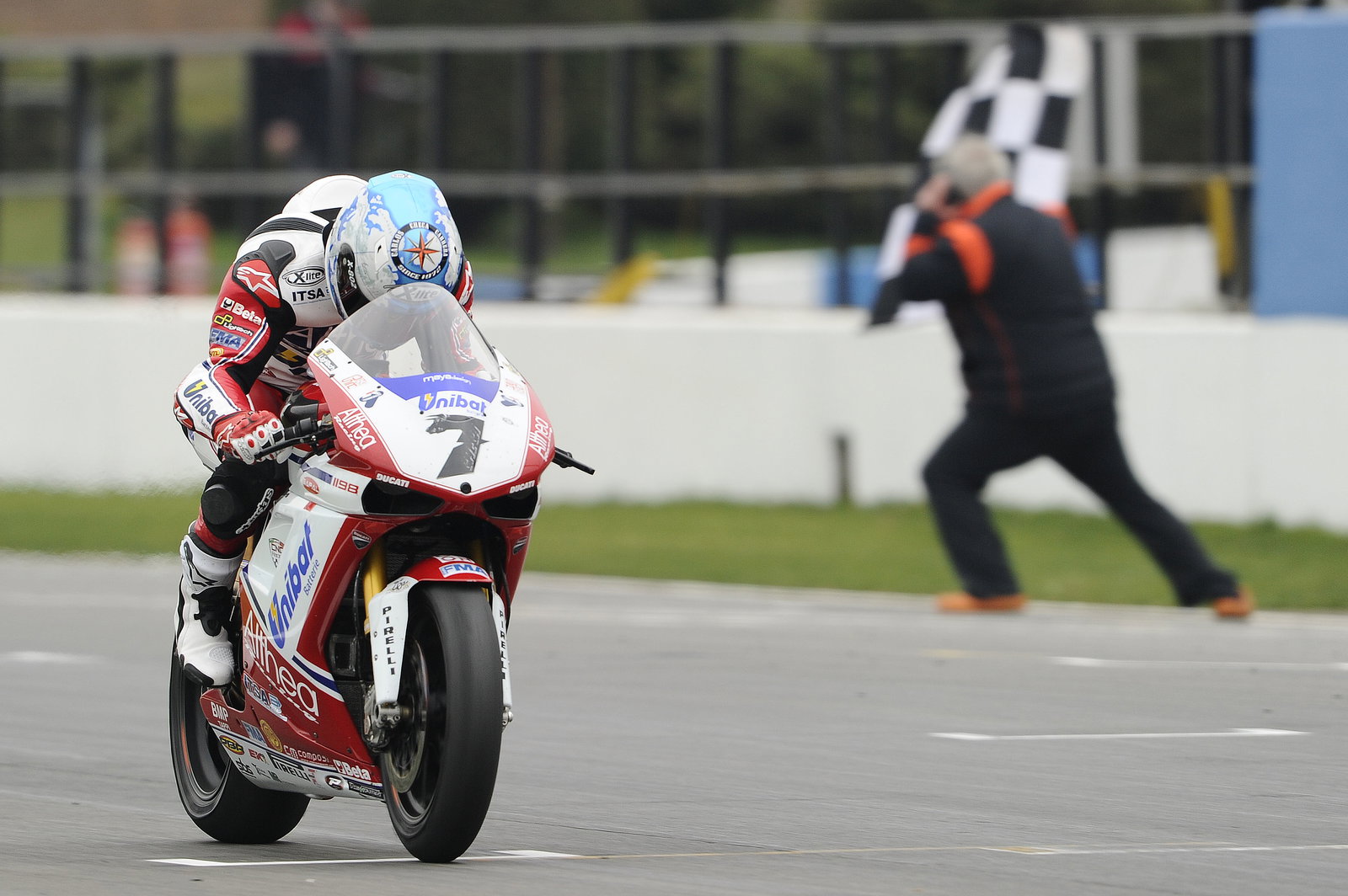Checa, wins, Donington WSBK Race 2 2011