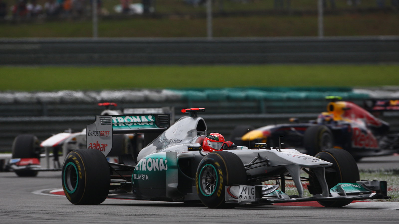 10.04.2011- Race, Michael Schumacher (GER), Mercedes GP Petronas F1 Team, MGP W02