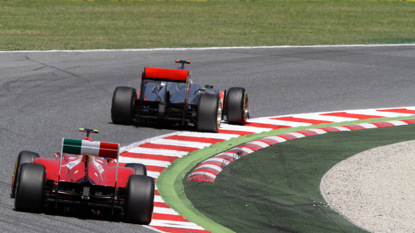 21.05.2011- Saturday Practice, Felipe Massa (BRA), Scuderia Ferrari, F-150 Italia and Lewis Hamilton