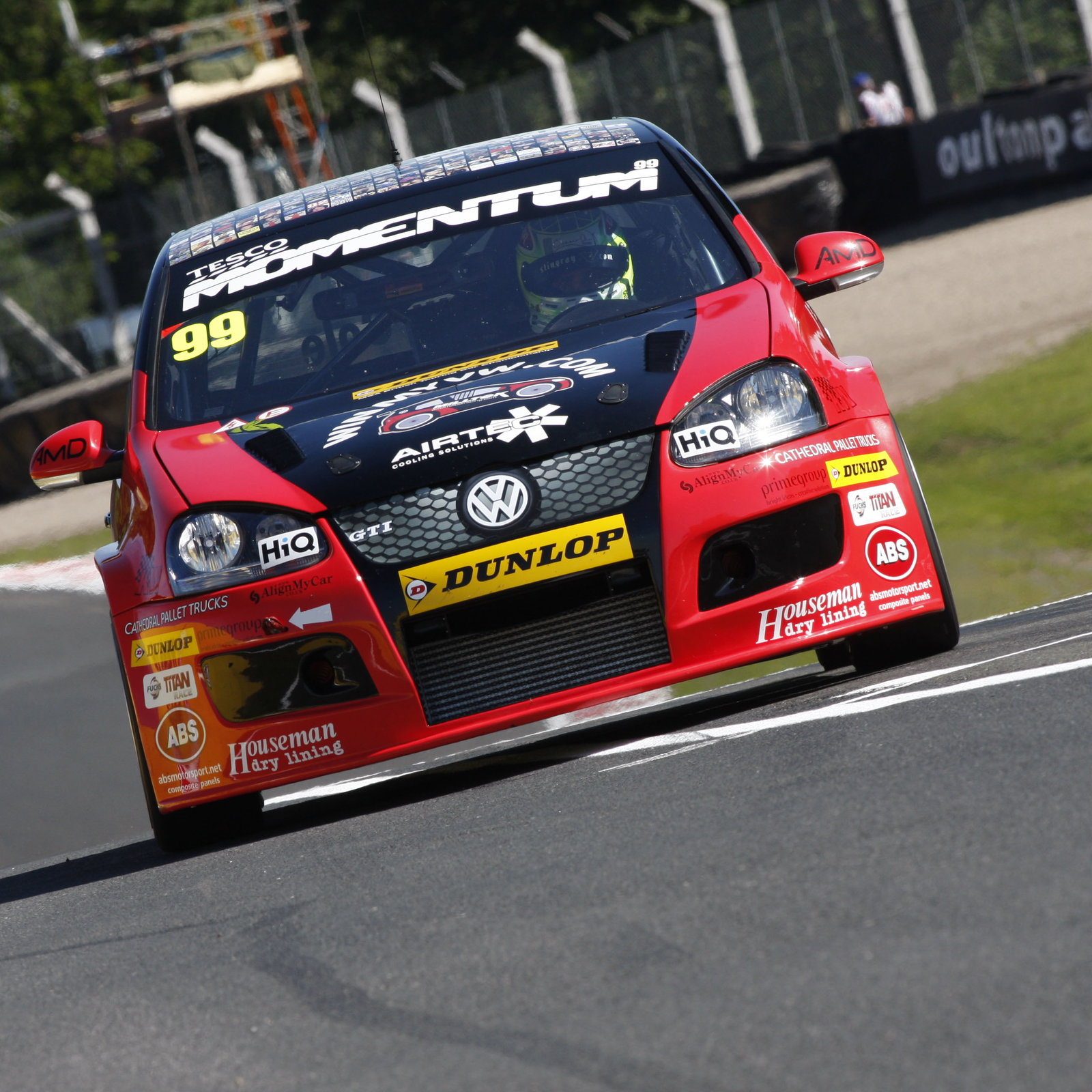 Tom Onslow Cole (GBR) AmD Milltek Racing Volkswagen Golf