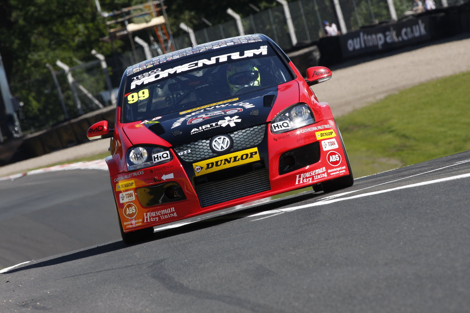 Tom Onslow Cole (GBR) AmD Milltek Racing Volkswagen Golf