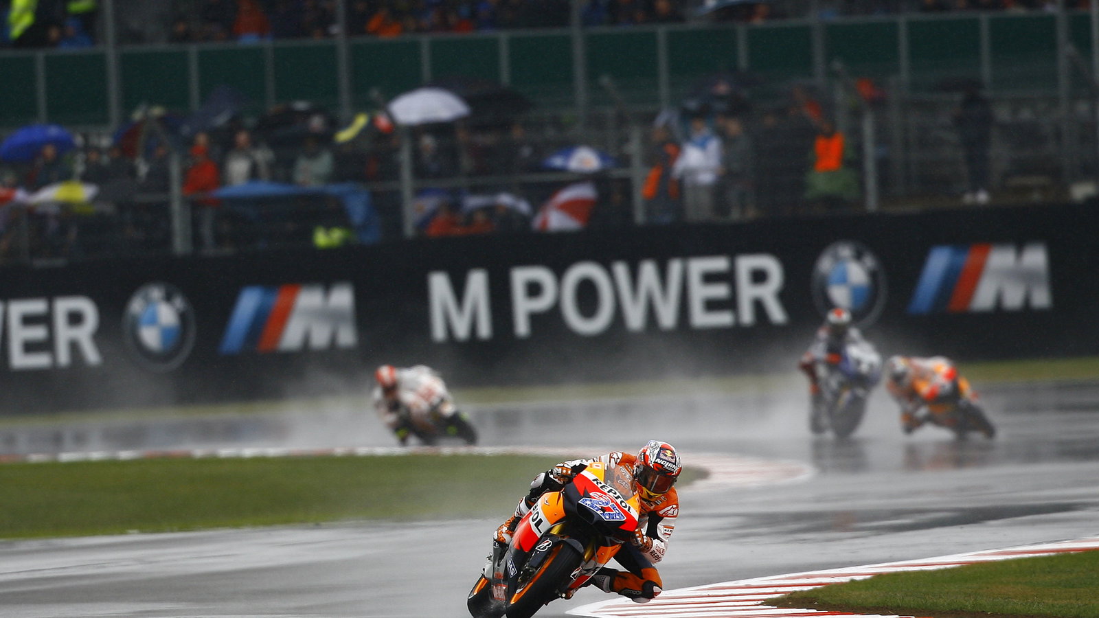 Stoner leads, Lorenzo crashes, British MotoGP 2011