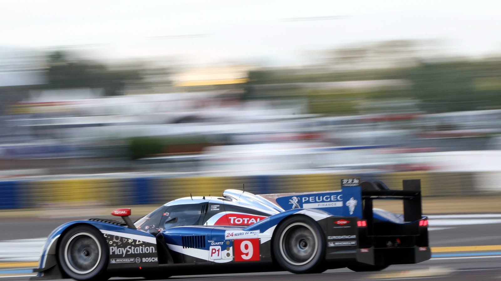 Sebastien Bourdais/Simon Pagenaud/Pedro Lamy - Team Peugeot Total Peugeot 908