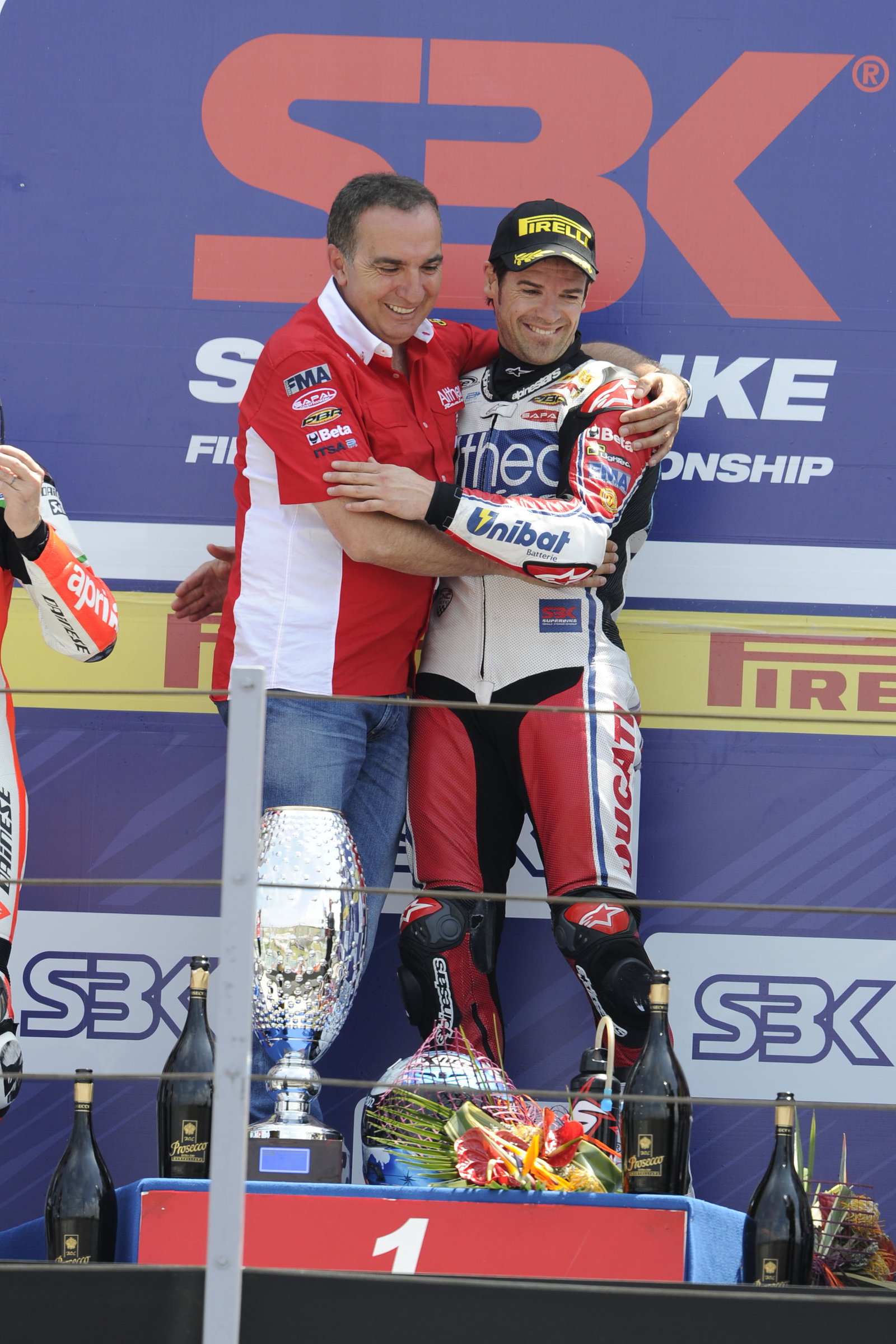 Checa, Bevilacqua, Misano WSBK Race 1 2011