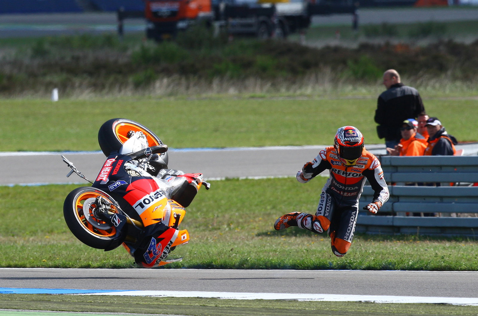 PICS: Stoner falls at Assen | Crash.net