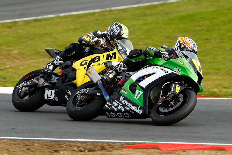 Simon Andrews - PR Racing Kawasaki [pic credit: Ian Hopgood]