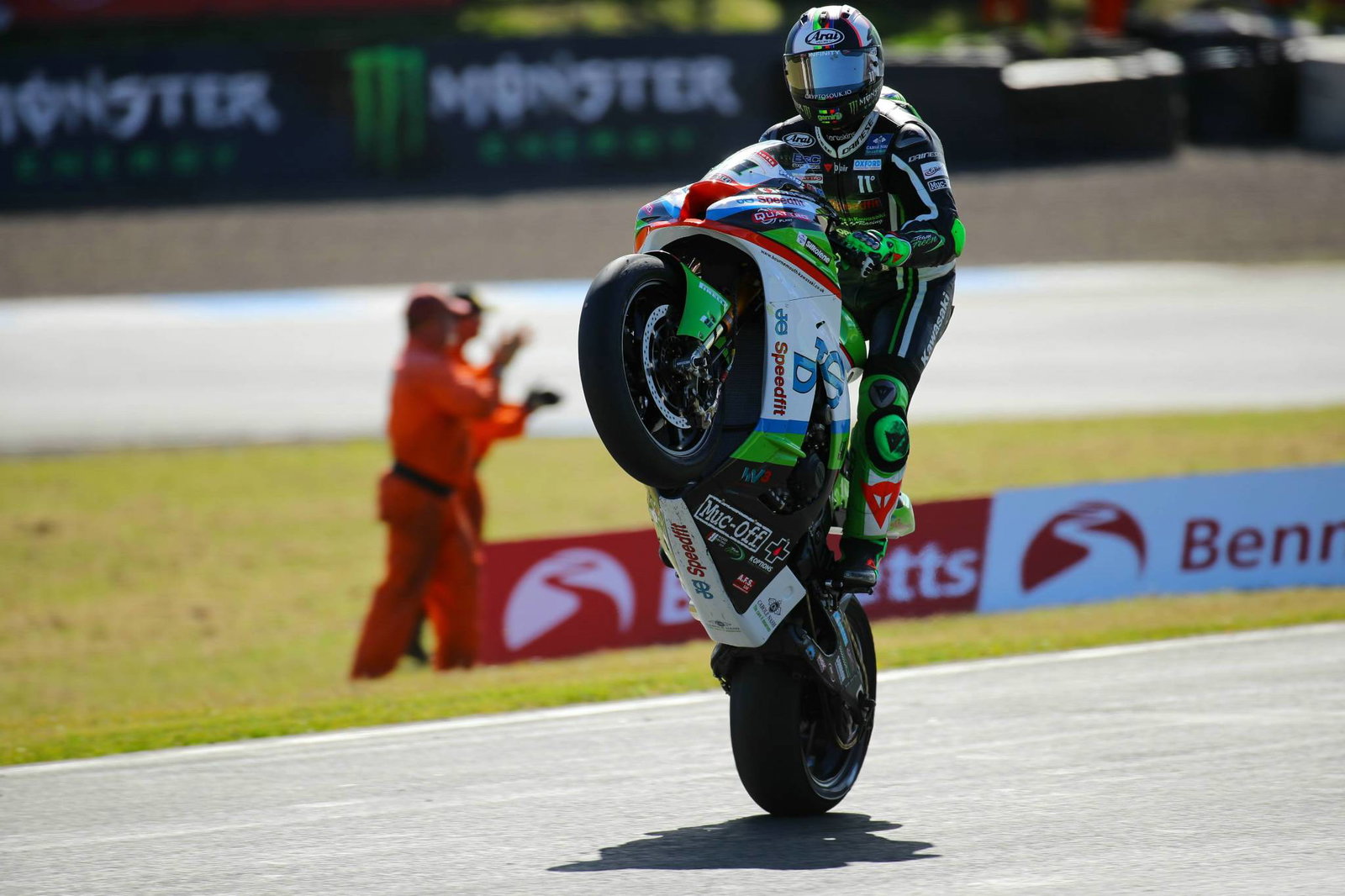Haslam ends Dixon’s winning run at Knockhill