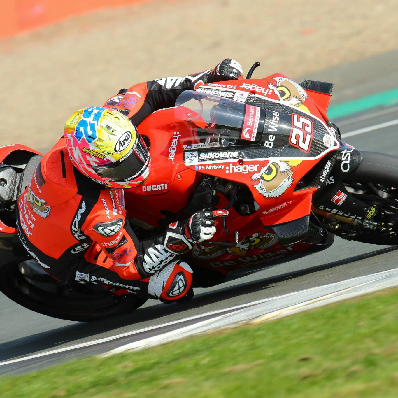 NW200 winner Irwin welcomes ex-MotoGP man Barbera