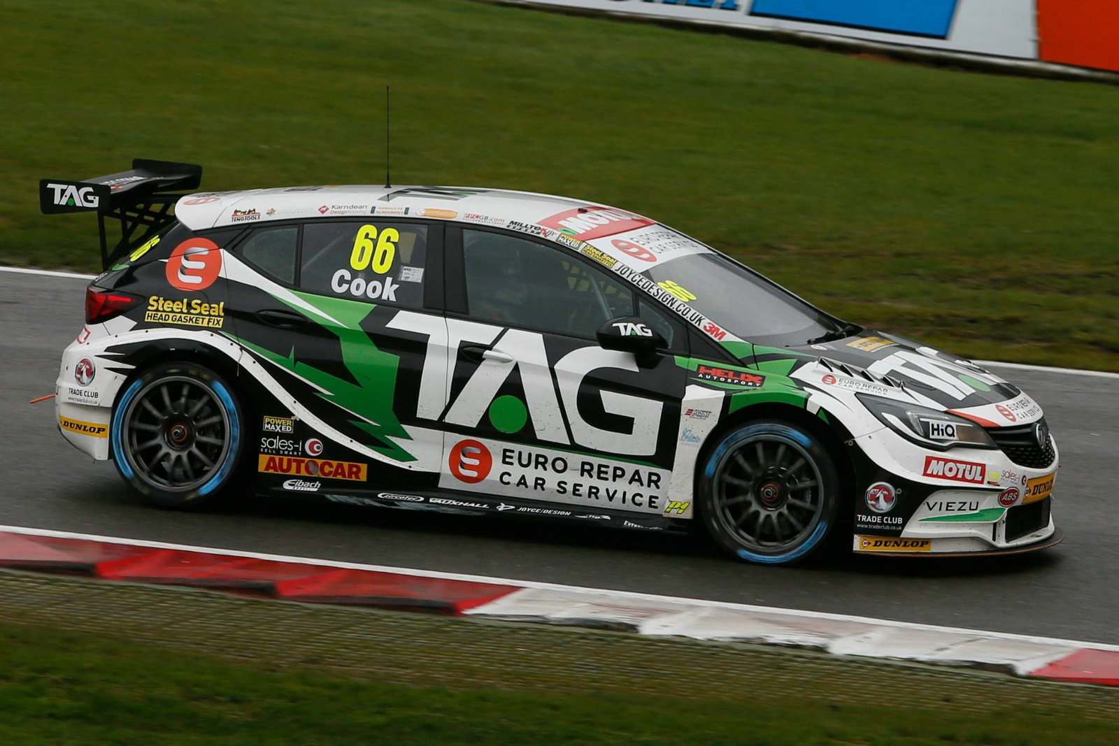 PCCGB Donington Park: Ellinas beats Plato for race one pole