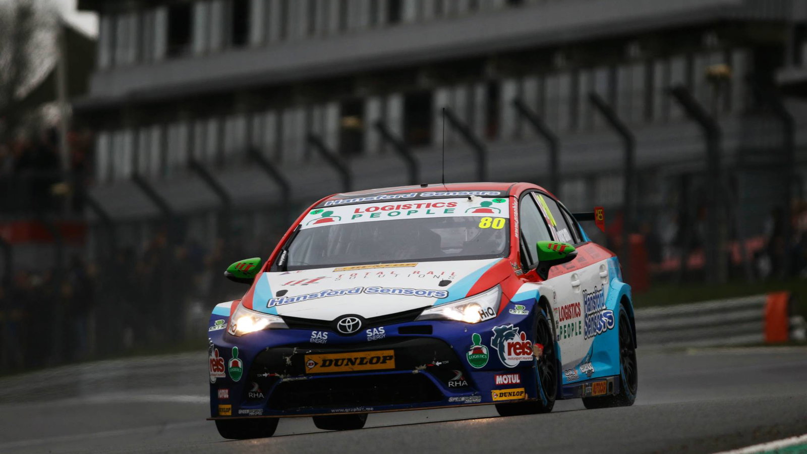 BTCC Brands Hatch: Ingram bounces back from qualifying struggle to seize early points lead