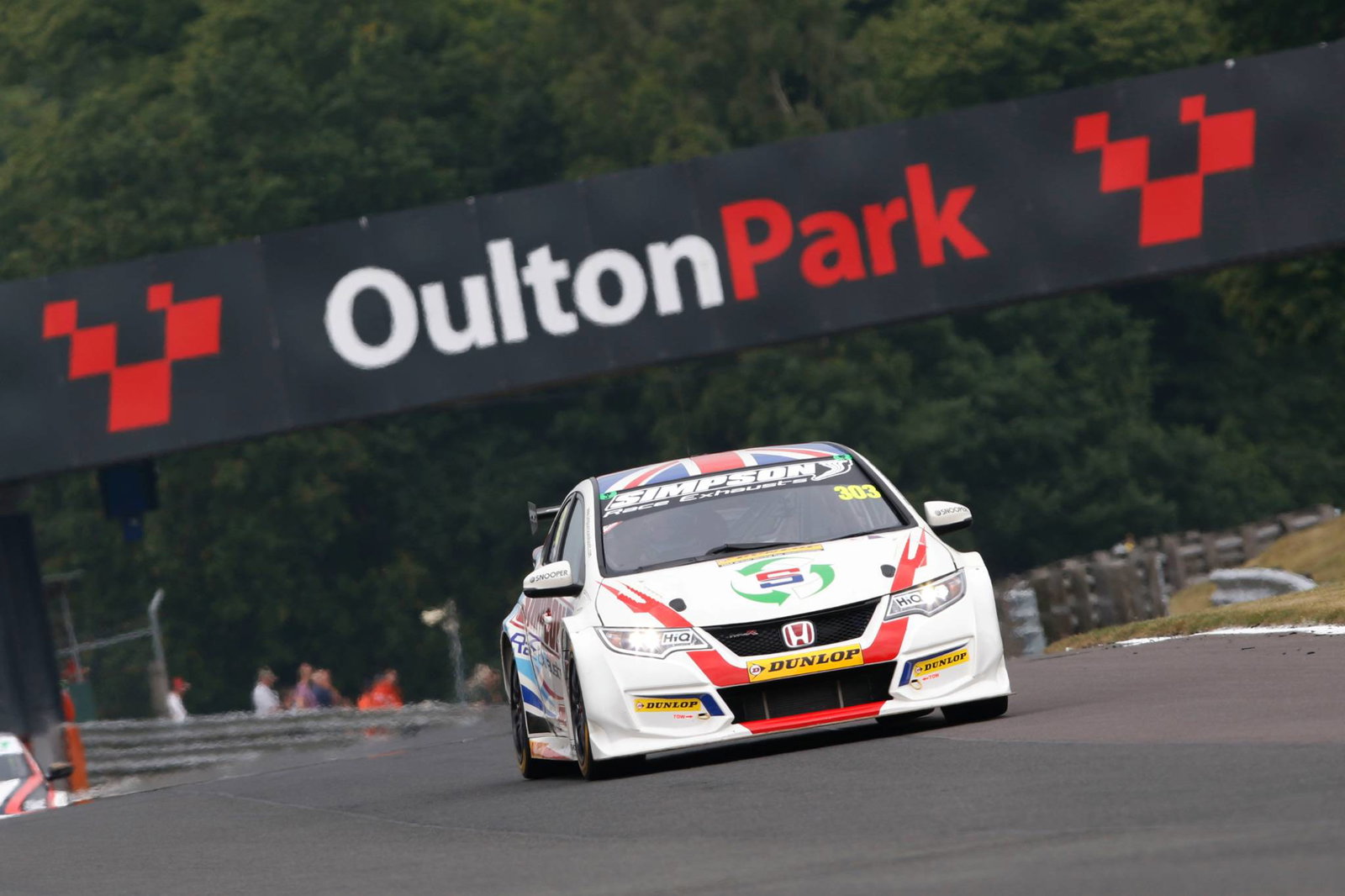 BTCC Oulton Park: Maiden BTCC win 'a dream come true' - Simpson