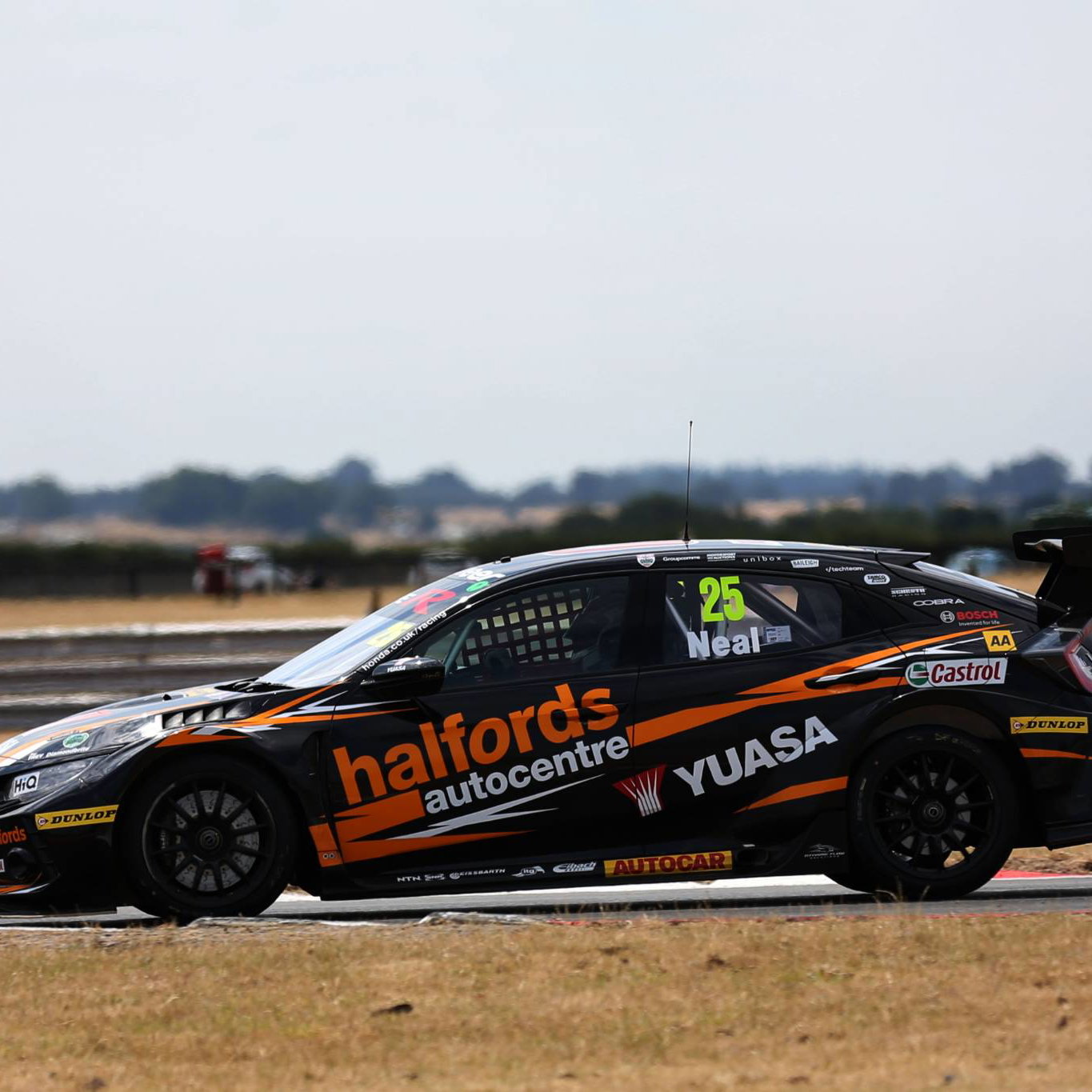 BTCC: Neal denies Sutton top spot at BTCC Media test