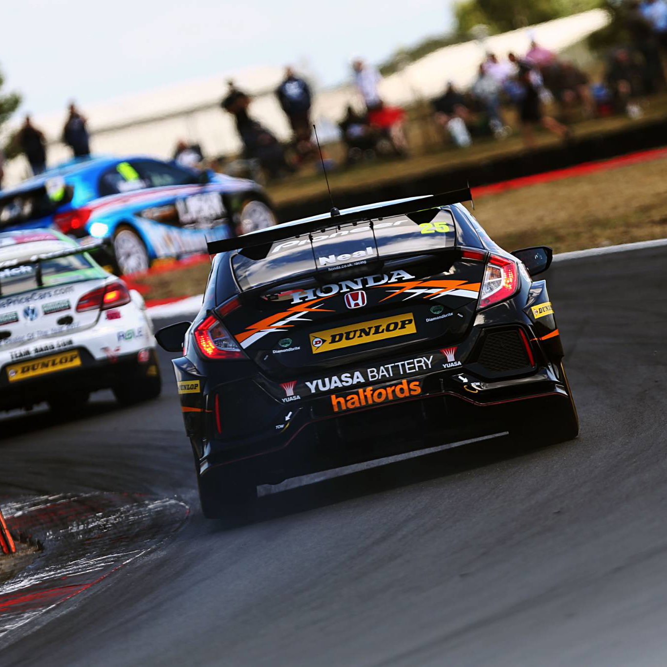 BTCC: Neal denies Sutton top spot at BTCC Media test