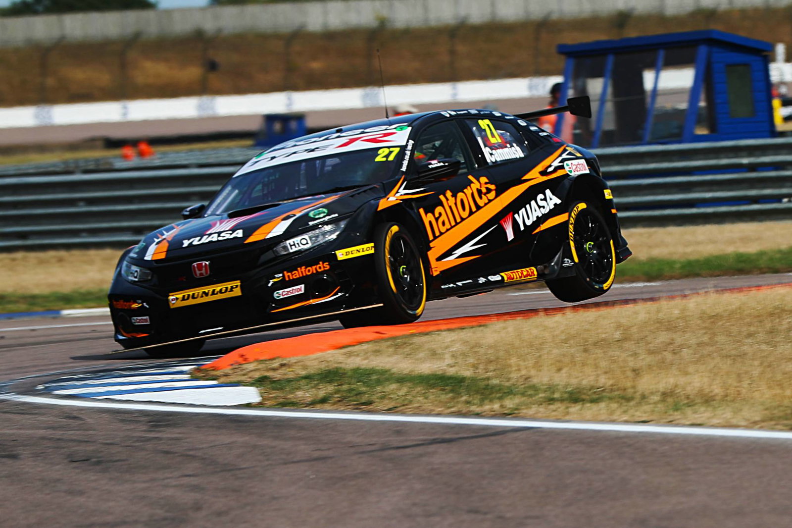 BTCC Knockhill: Maiden pole 'a massive relief' - Cammish 