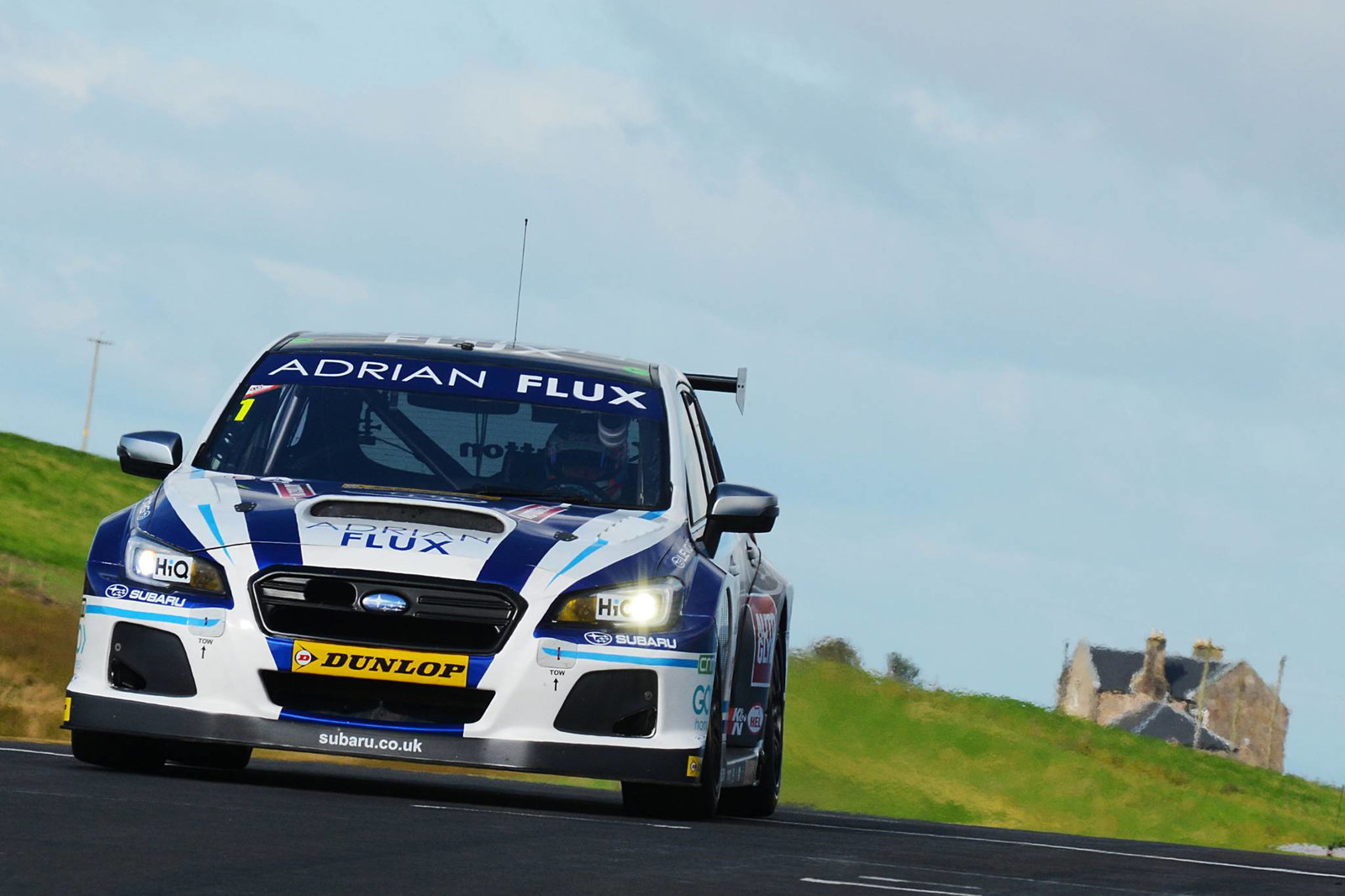 PCCGB Knockhill: Harper masters treacherous conditions for second win