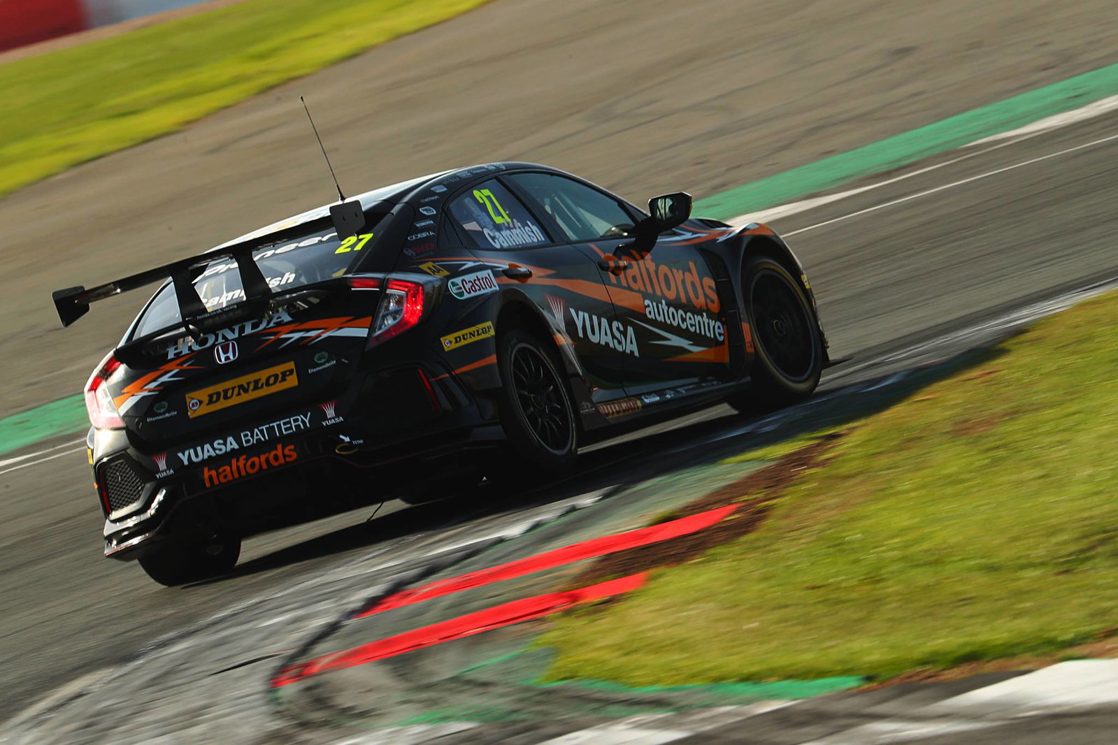 BTCC Brands Hatch GP: Cammish fastest in final practice of 2018