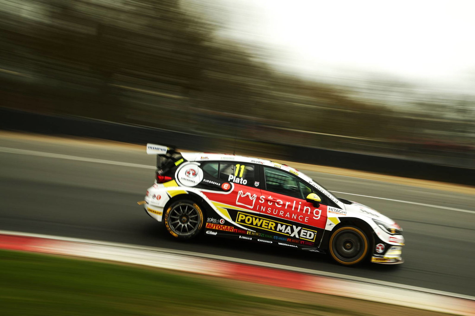 Brands Hatch BTCC: Oliphant leads BMW practice domination 