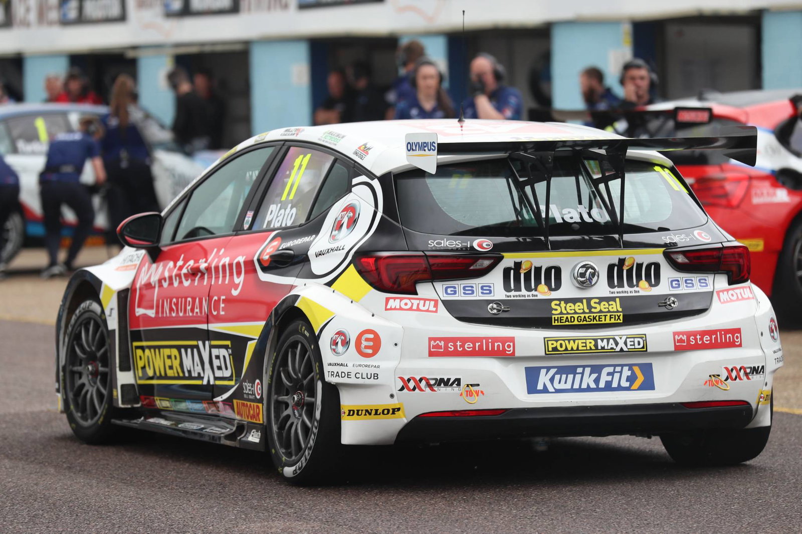 BTCC Thruxton: Cammish tops drying opening Thruxton practice