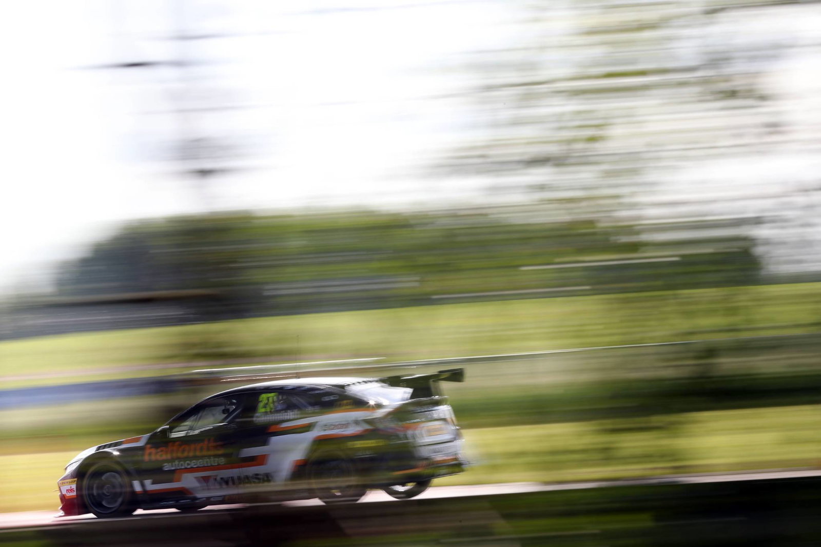 BTCC Oulton Park: Tordoff edges Cammish in FP1 at Oulton Park