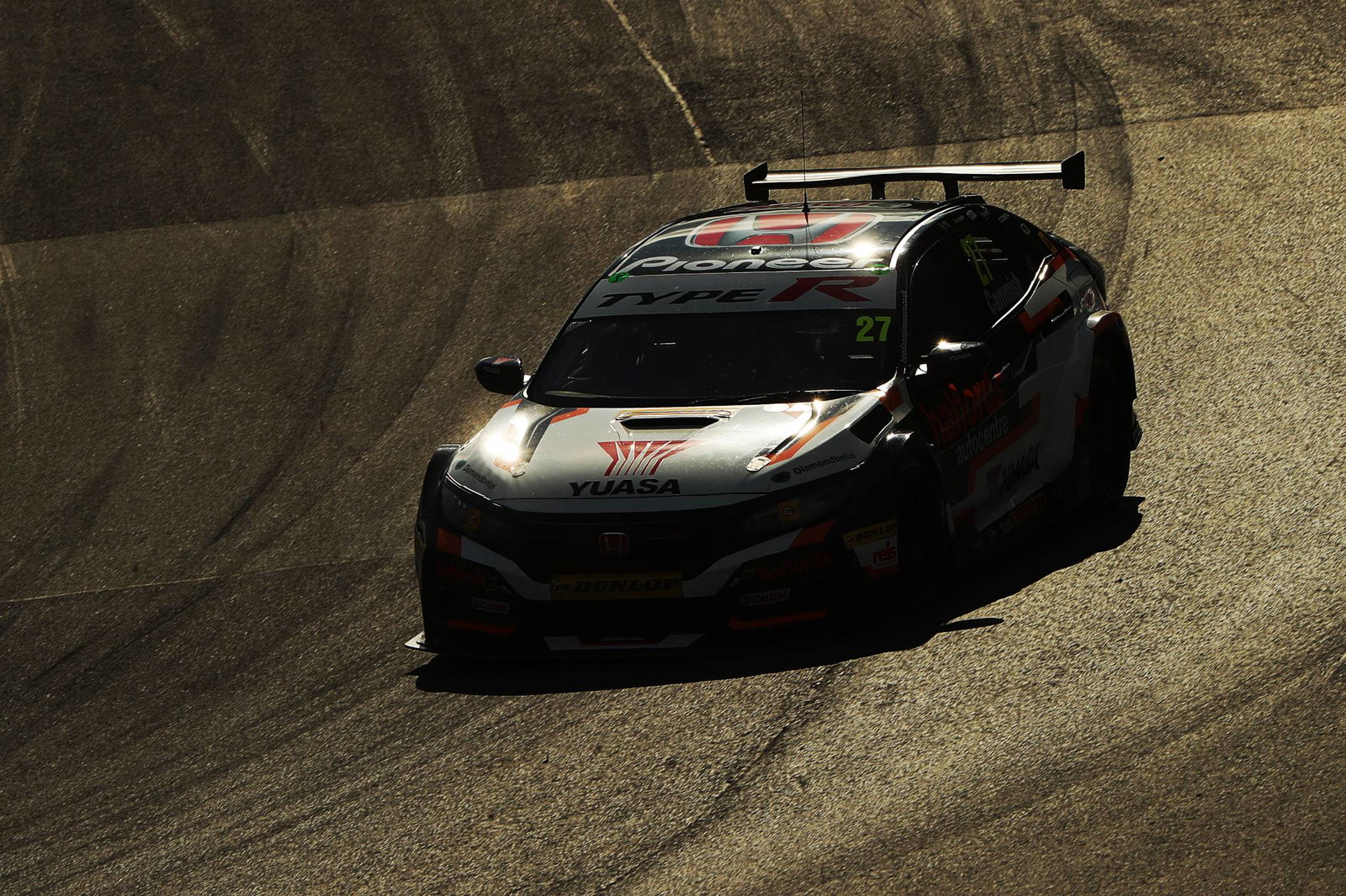 BTCC Snetterton: Cammish leads Plato in second BTCC practice