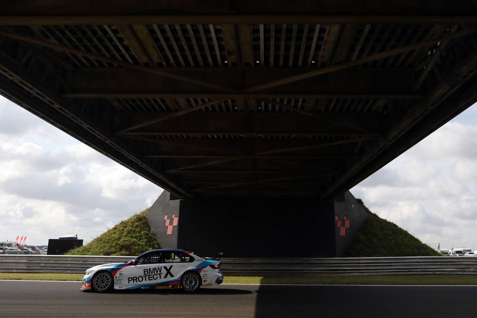 BTCC Snetterton: Turkington strengthens BTCC lead with race two win
