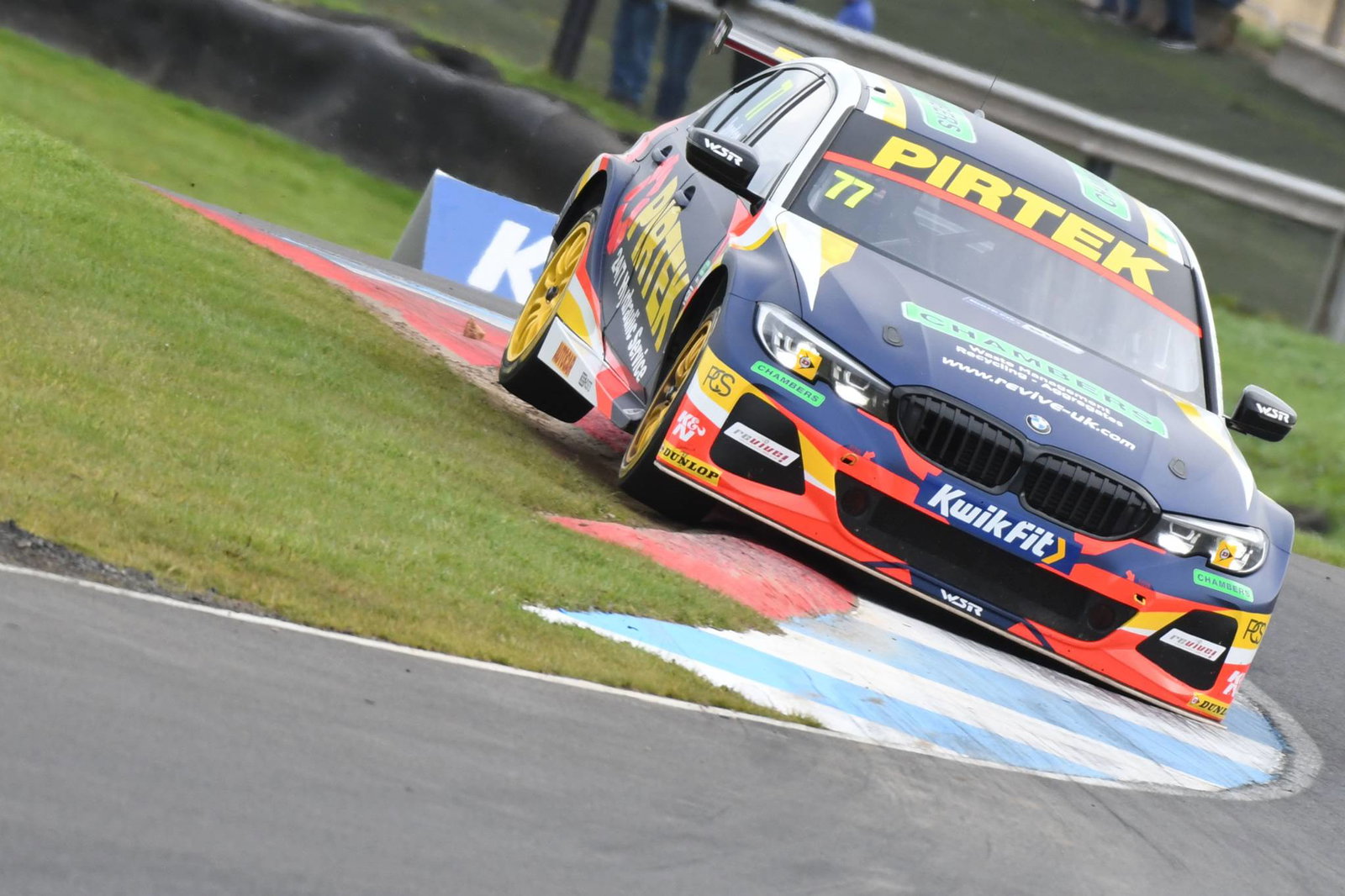 BTCC Knockhill: Jordan wins as points leader Turkington hits trouble