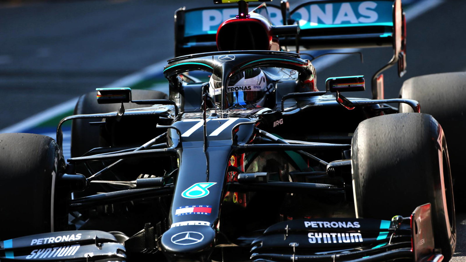 Valtteri Bottas (FIN) Mercedes AMG F1 W11.