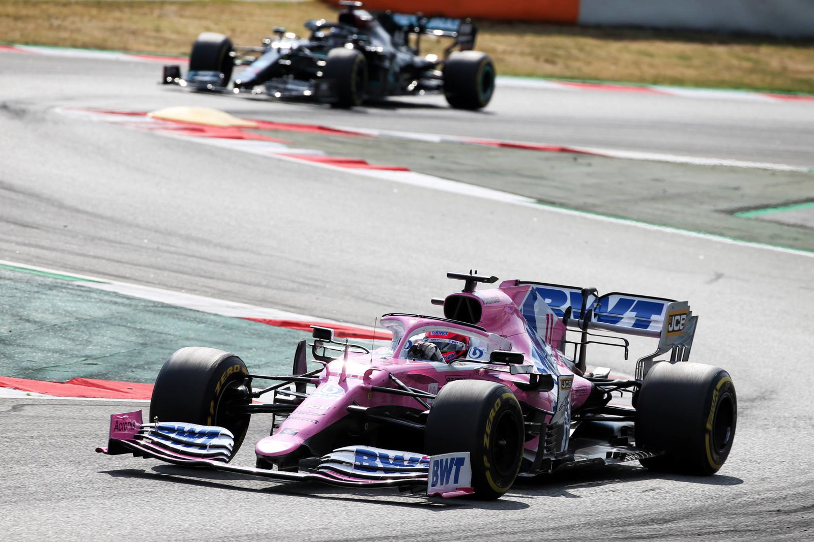 Wolff: Hamilton driving 