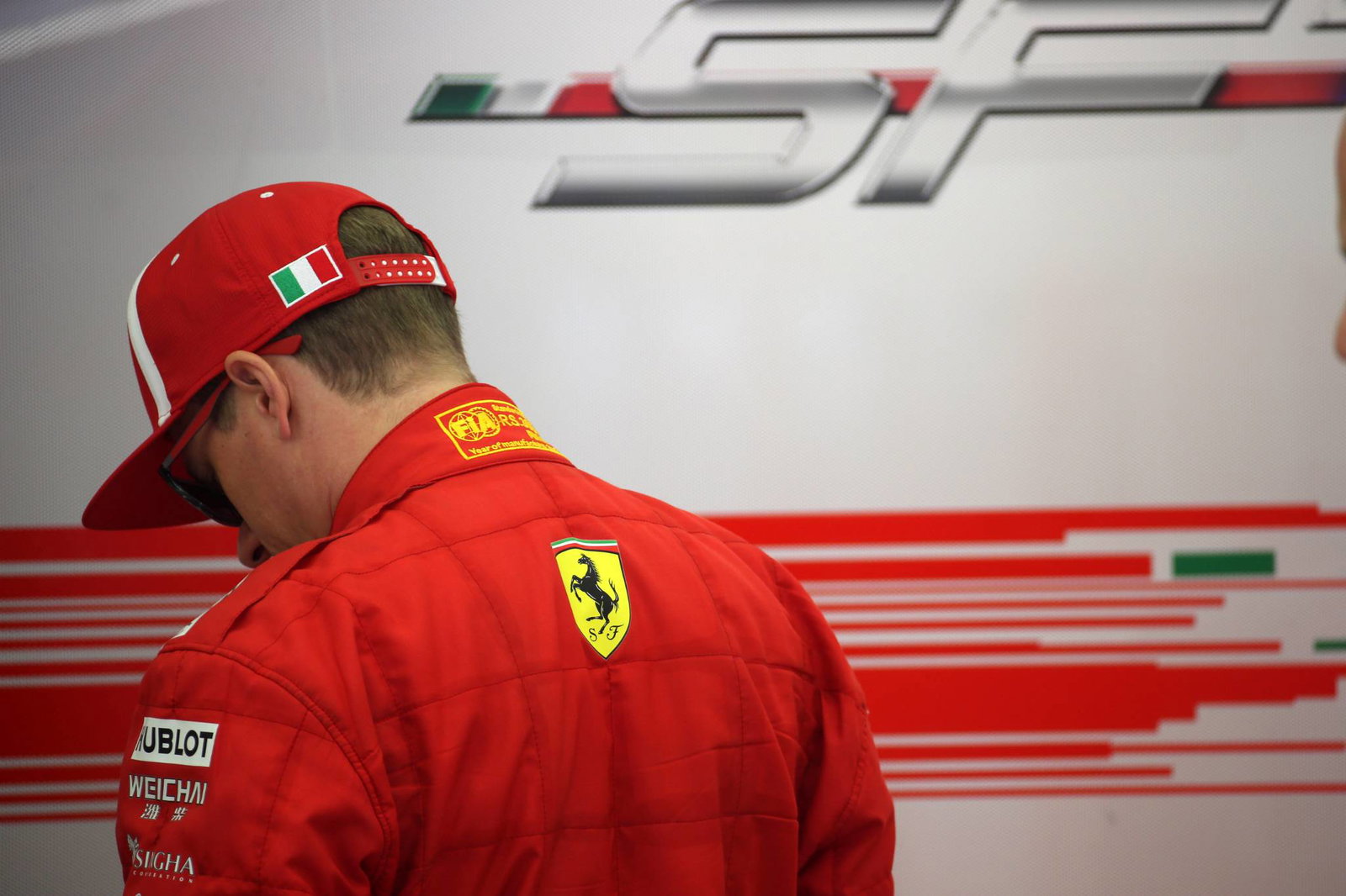 Max Verstappen blames power surge for Bahrain qualifying crash