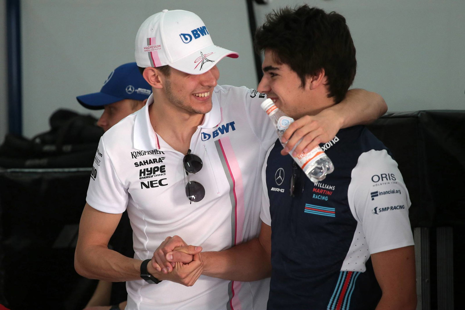 Mengapa Mercedes bisa kalah di musim konyol F1