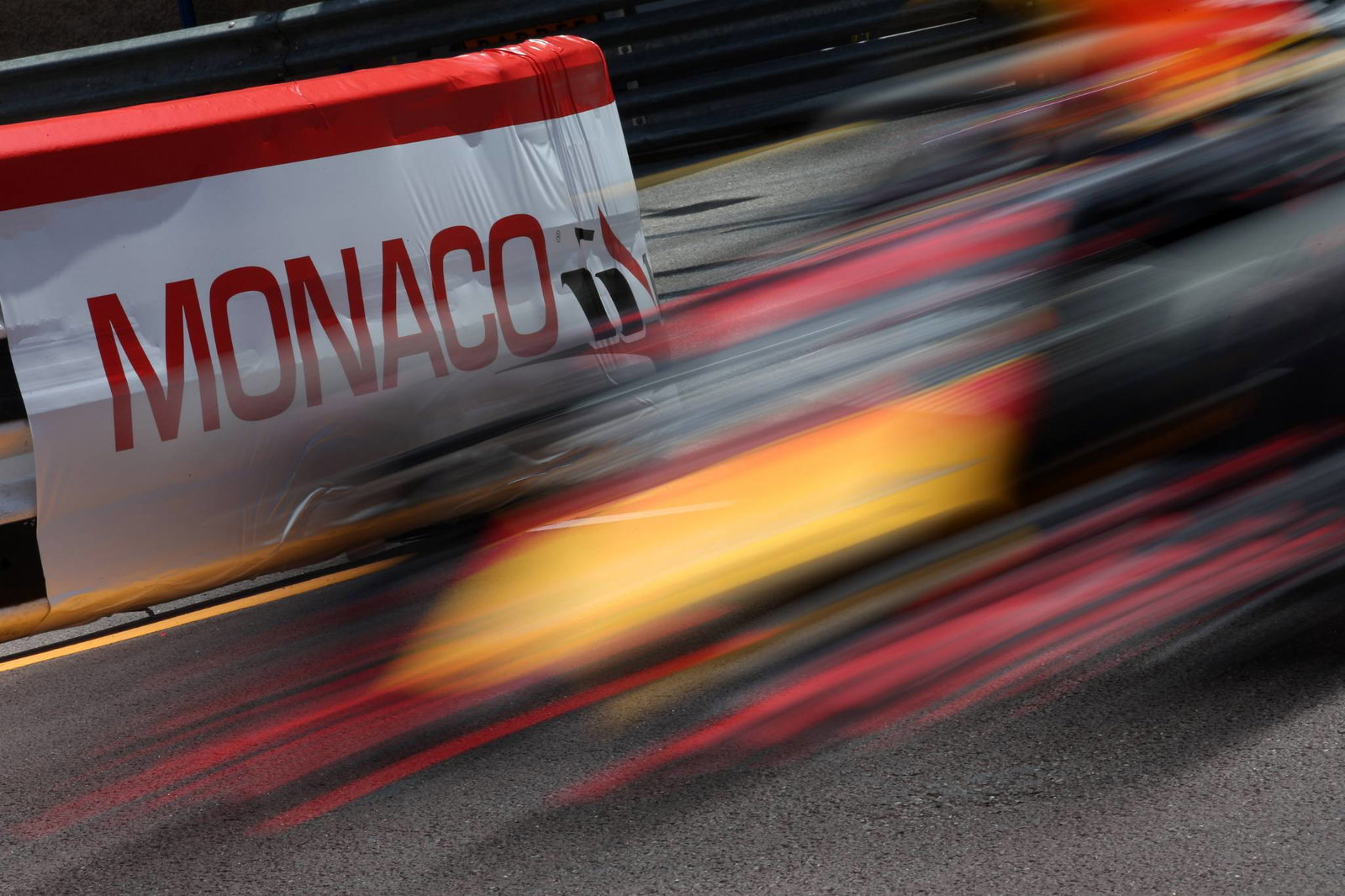 Daniel Ricciardo rockets to second career pole in Monaco F1 qualifying