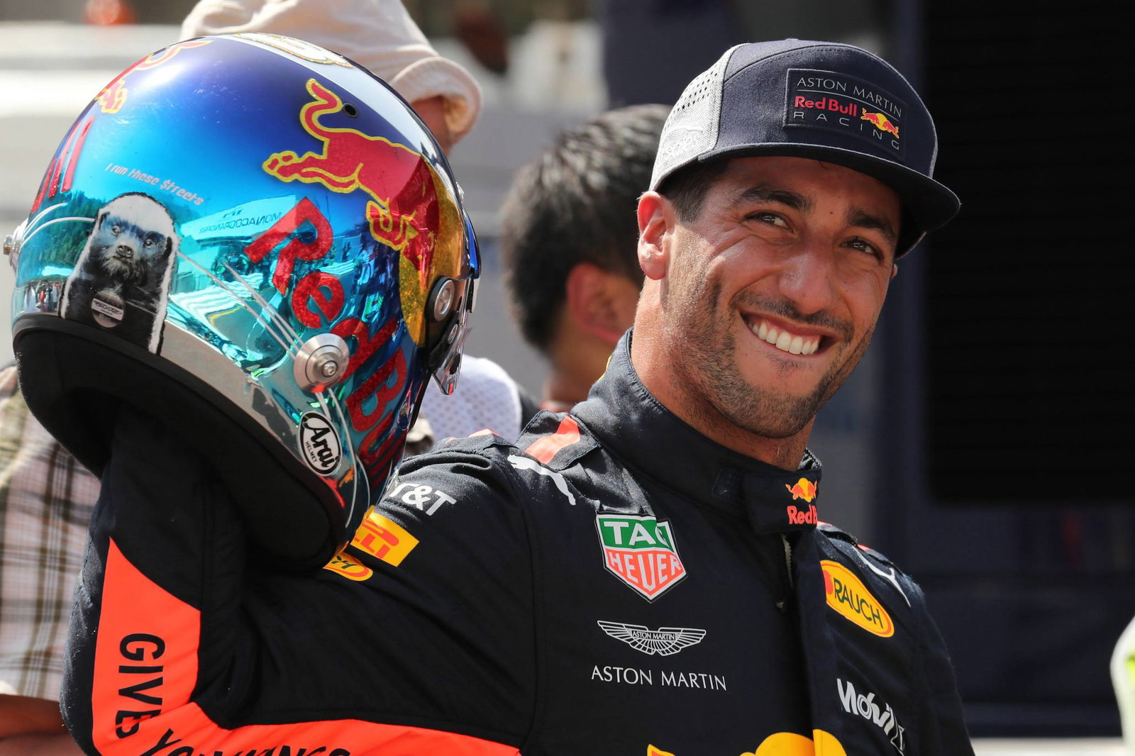 F1: Vettel 'sedekat mungkin' dengan Ricciardo, Red Bull