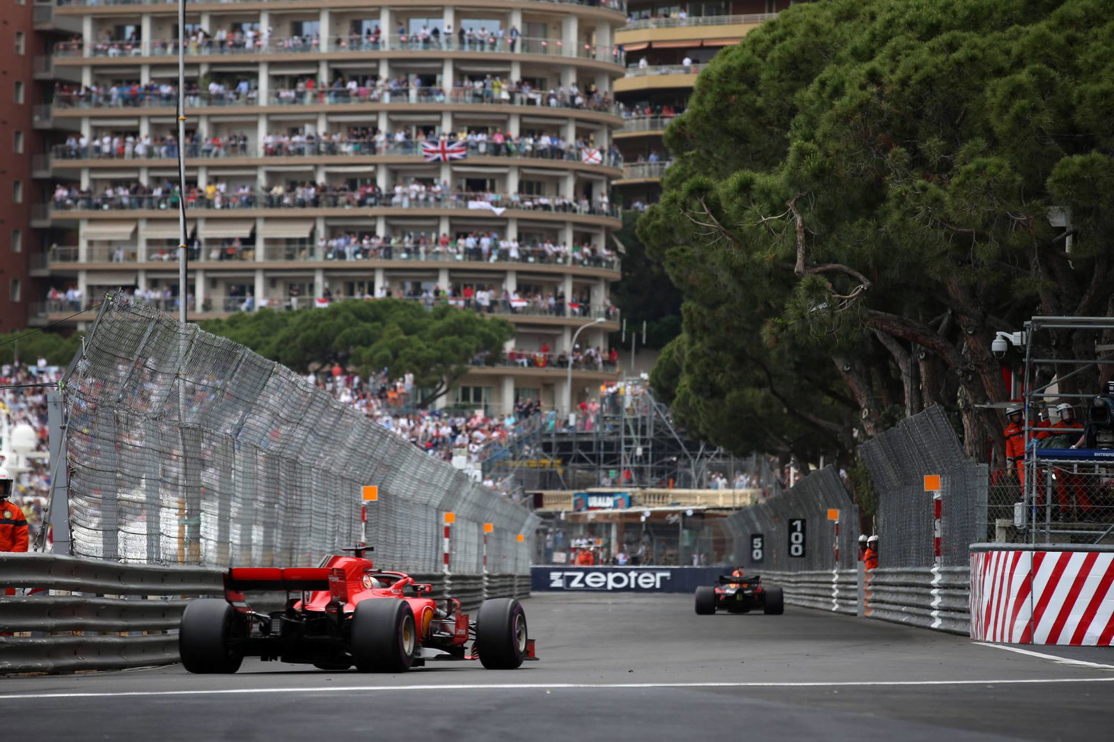 Hamilton 'tidak benar-benar balapan' di 'pelayaran' Monaco