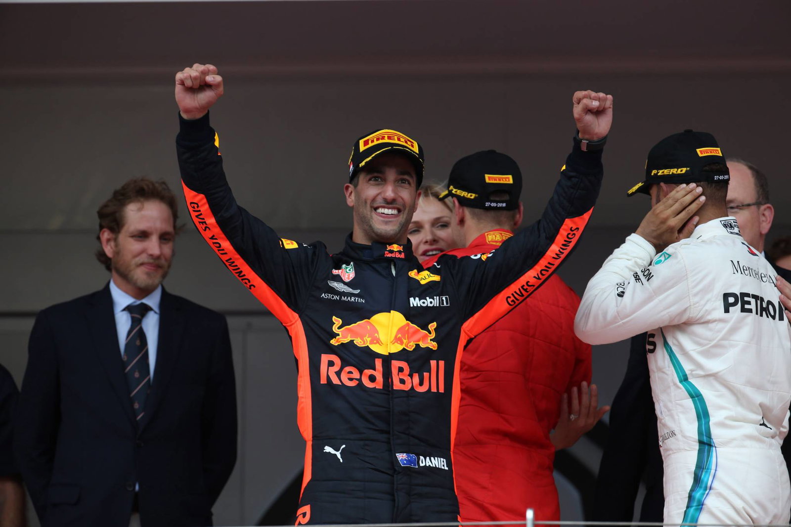 Lewis Hamilton: ‘Unlikely’ Daniel Ricciardo will become my Mercedes F1 teammate in 2019