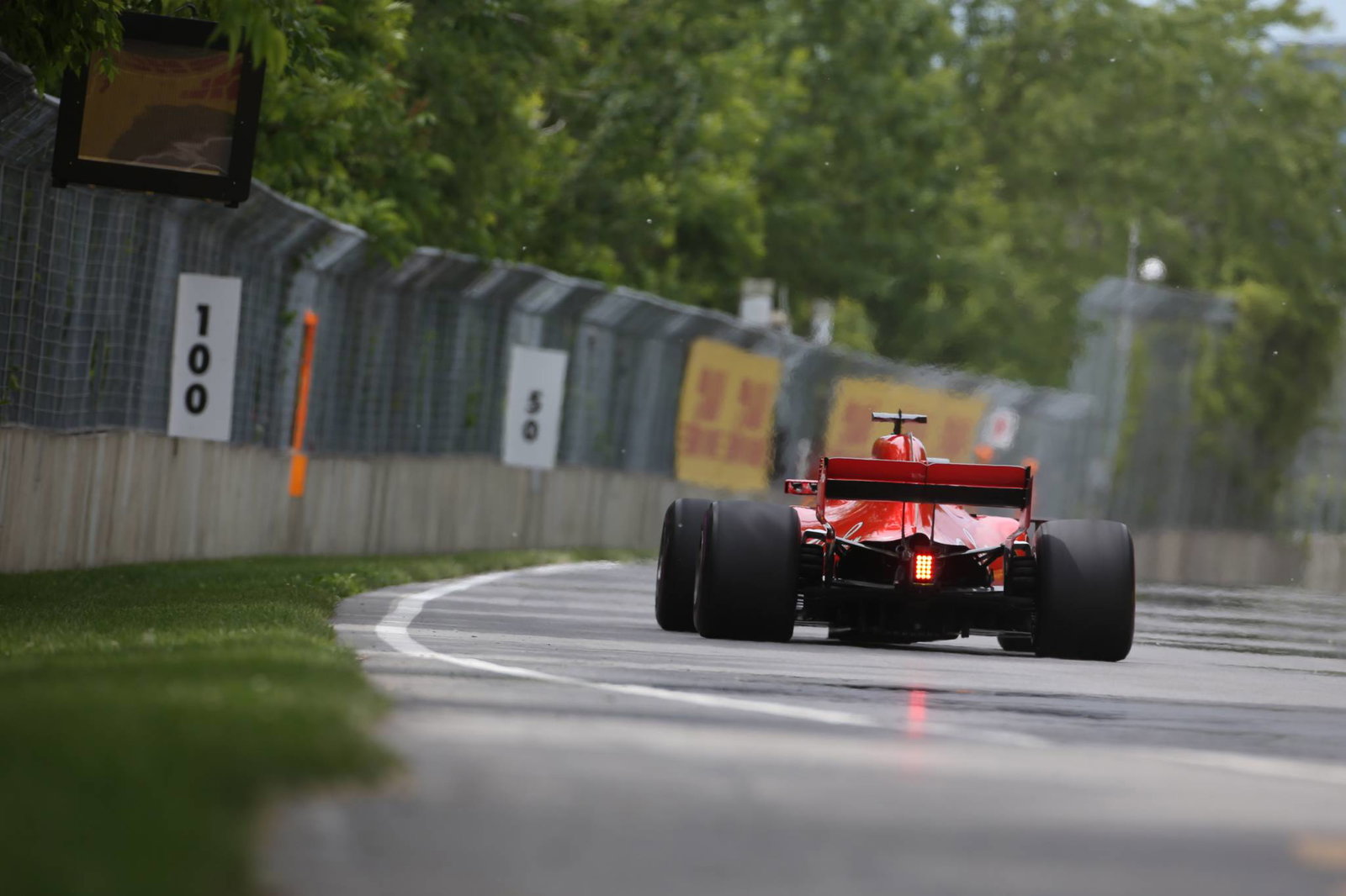 Horner: Red Bull membuat Ferrari, Mercedes gugup