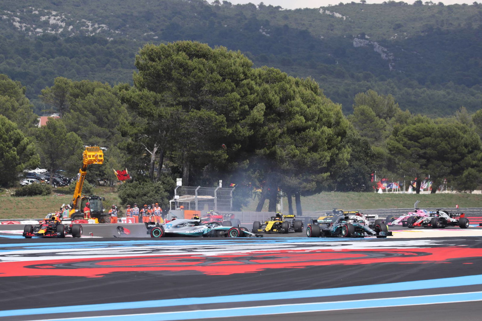 Valtteri Bottas not sure whether to ‘laugh or cry’ after luckless race&nbsp;