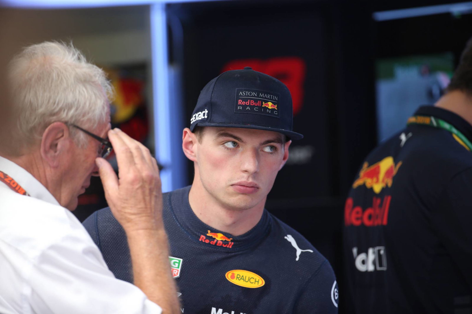 Ricciardo: Red Bull 'could have been more fair' with Verstappen tow
