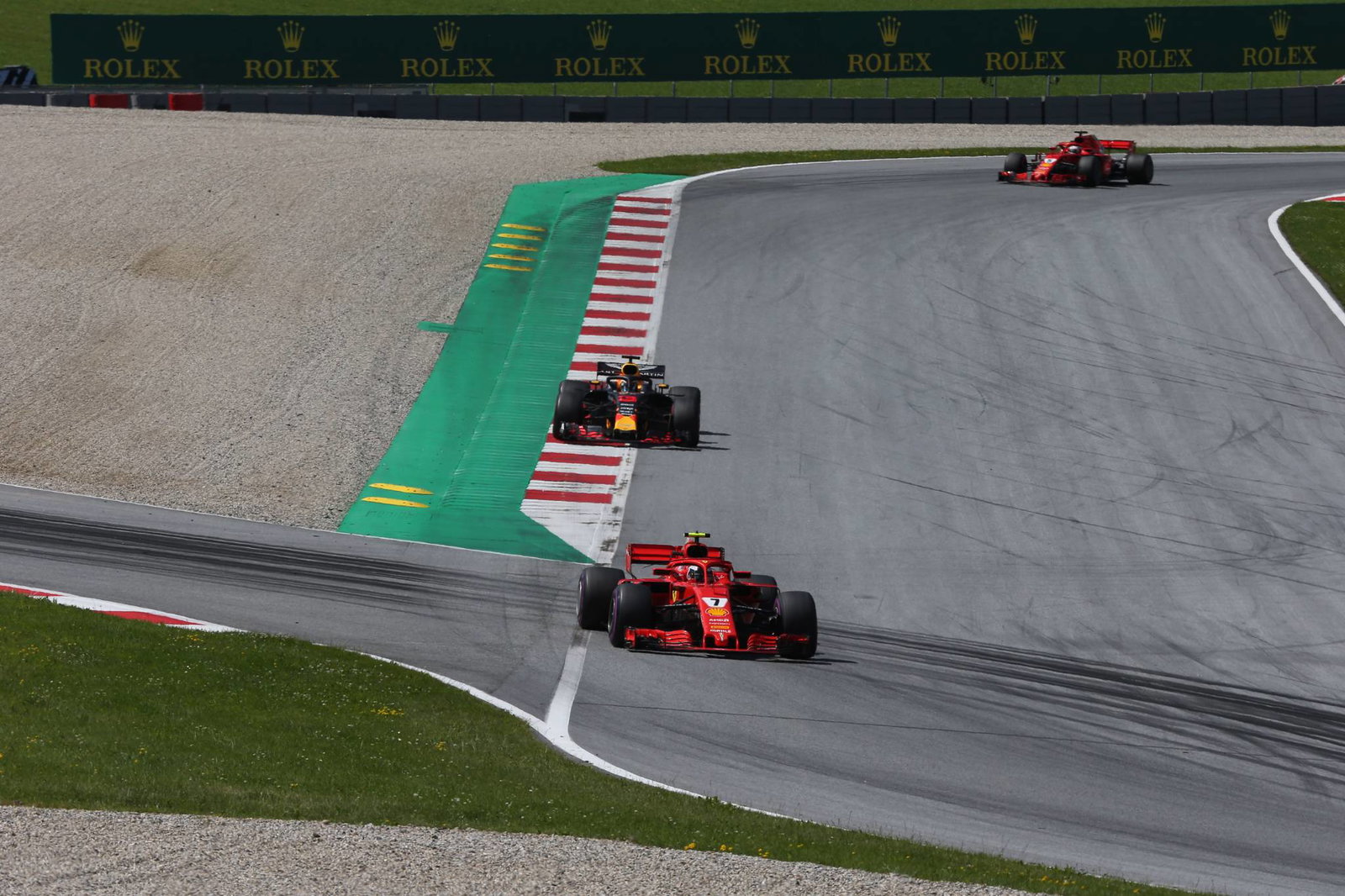 Lewis Hamilton menyerukan perbaikan strategi Mercedes F1 'antipeluru'