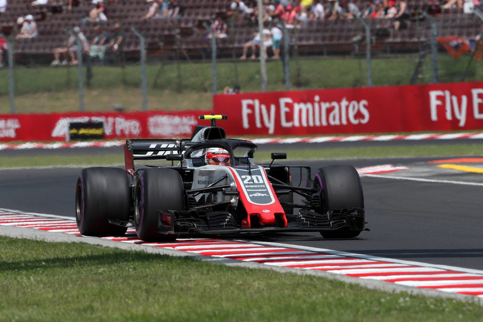 How Renault stole Daniel Ricciardo away from Red Bull for 2019